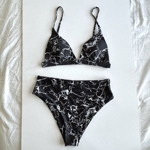 Cupshe Lightening Bikini High Rise, High Leg Black White